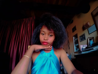 AlisaXMellody - Hallo, ich bin in erster Linie hier, um mich selbst auszudrücken. Außerdem bin ich total offen für jeden Spaß, den man sich vorstellen kann.